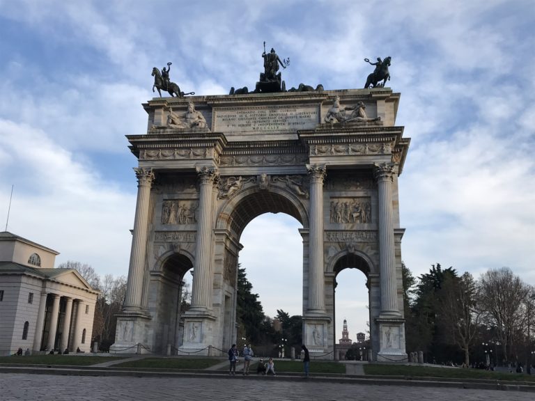 Uma Passagem Por Favor_Arco da Paz_Parque Sempione_Milão_Itália