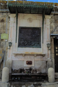 Alminhas da Ponte, Cais da Ribeira, Porto