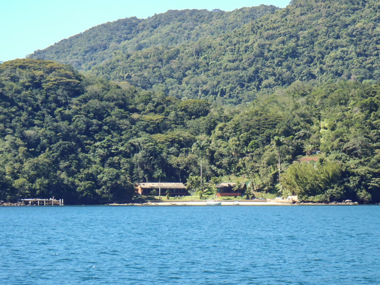 Praia de Guaxuma, Vila do Abraão, Ilha Grande, Angra dos Reis