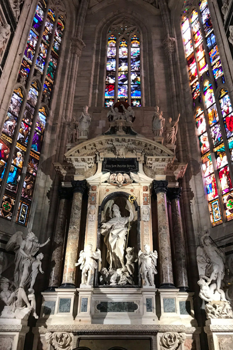 Vitrais da Catedral Duomo, na cidade de Milão